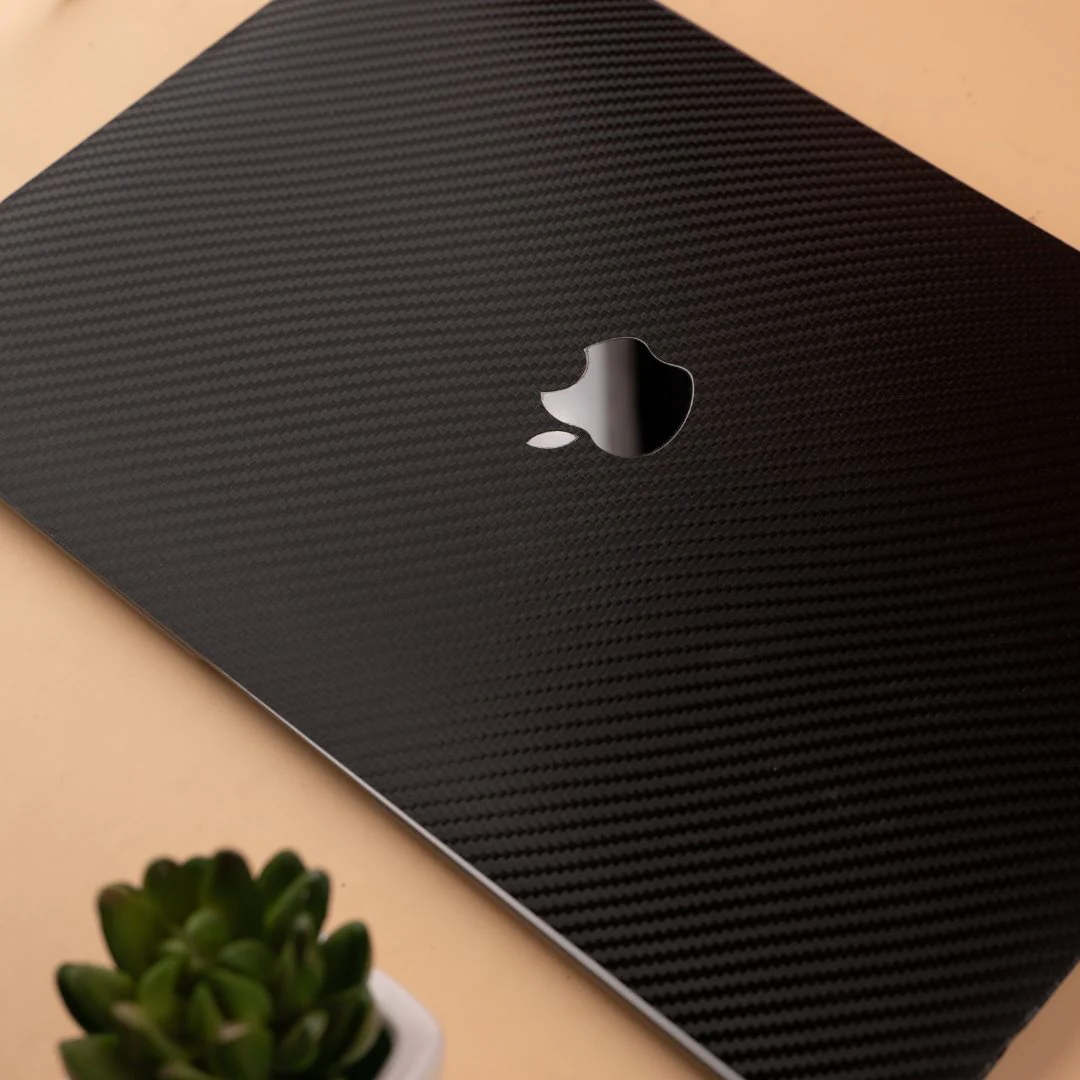 Macbook Black Carbon Laptop Skins - Image 4