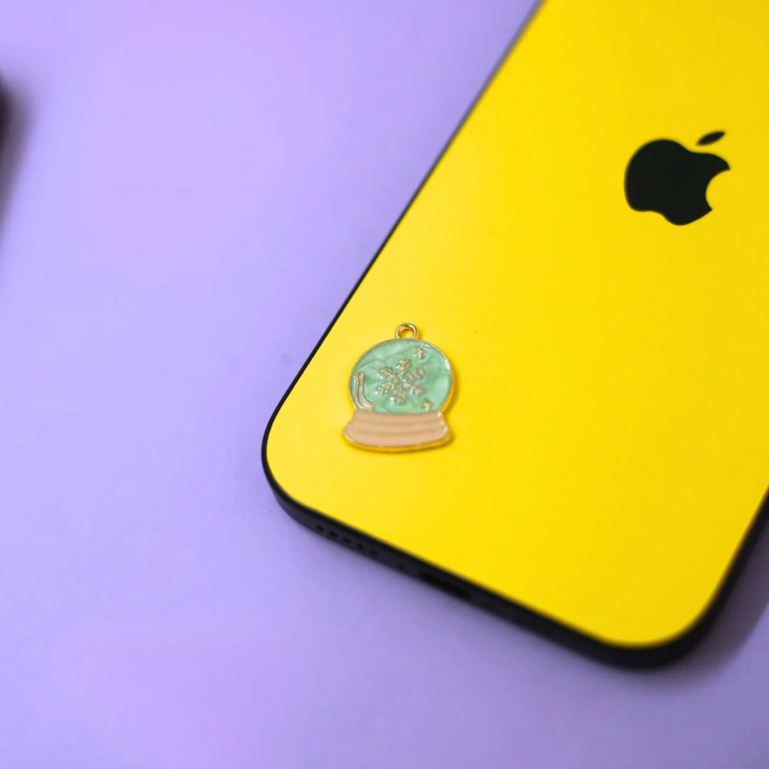 Charm Skins Yellow Mobile Skin - Image 2