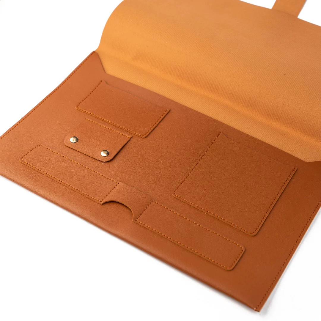 Sleek Station - Laptop/Mobile/Tab Leather Organizer 41cm x 29cm - Image 3