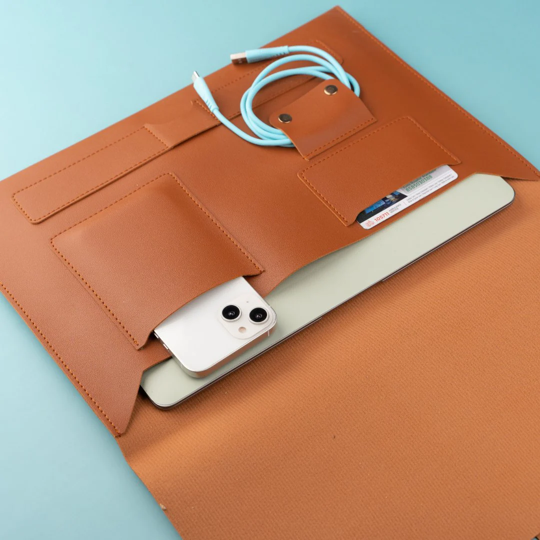 Sleek Station - Laptop/Mobile/Tab Leather Organizer 41cm x 29cm - Image 4