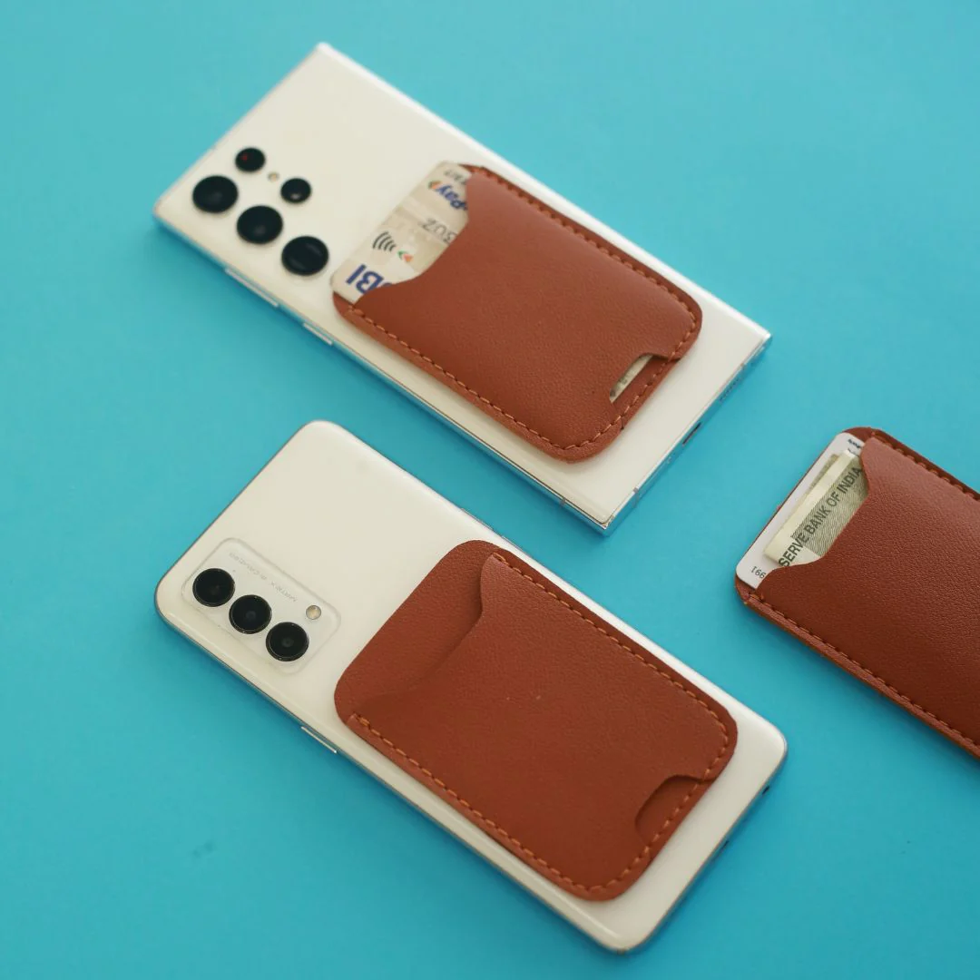 3M Adhesive Leather Wallet - Image 3