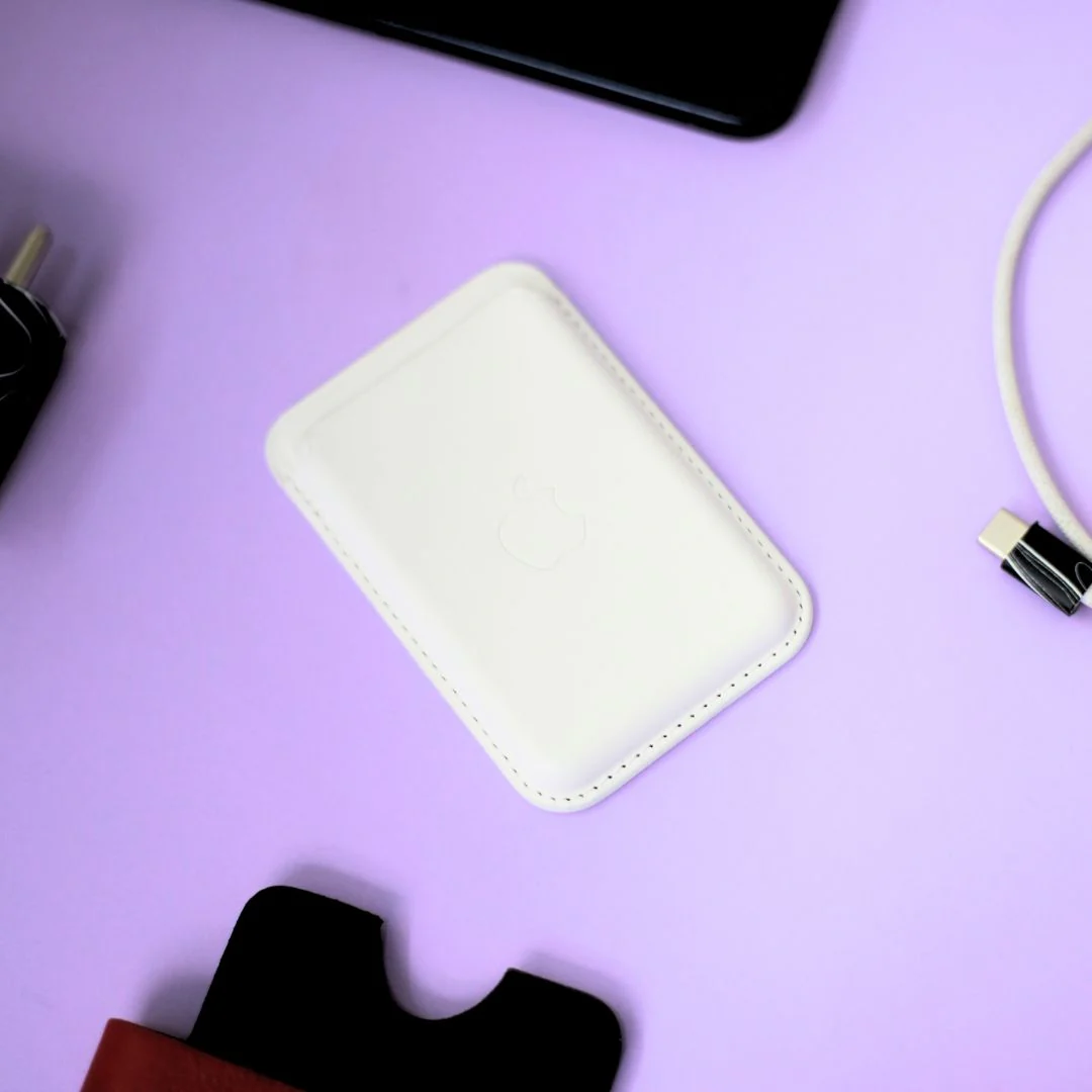Magnetic Wallet With MagSafe For iPhone - Image 4