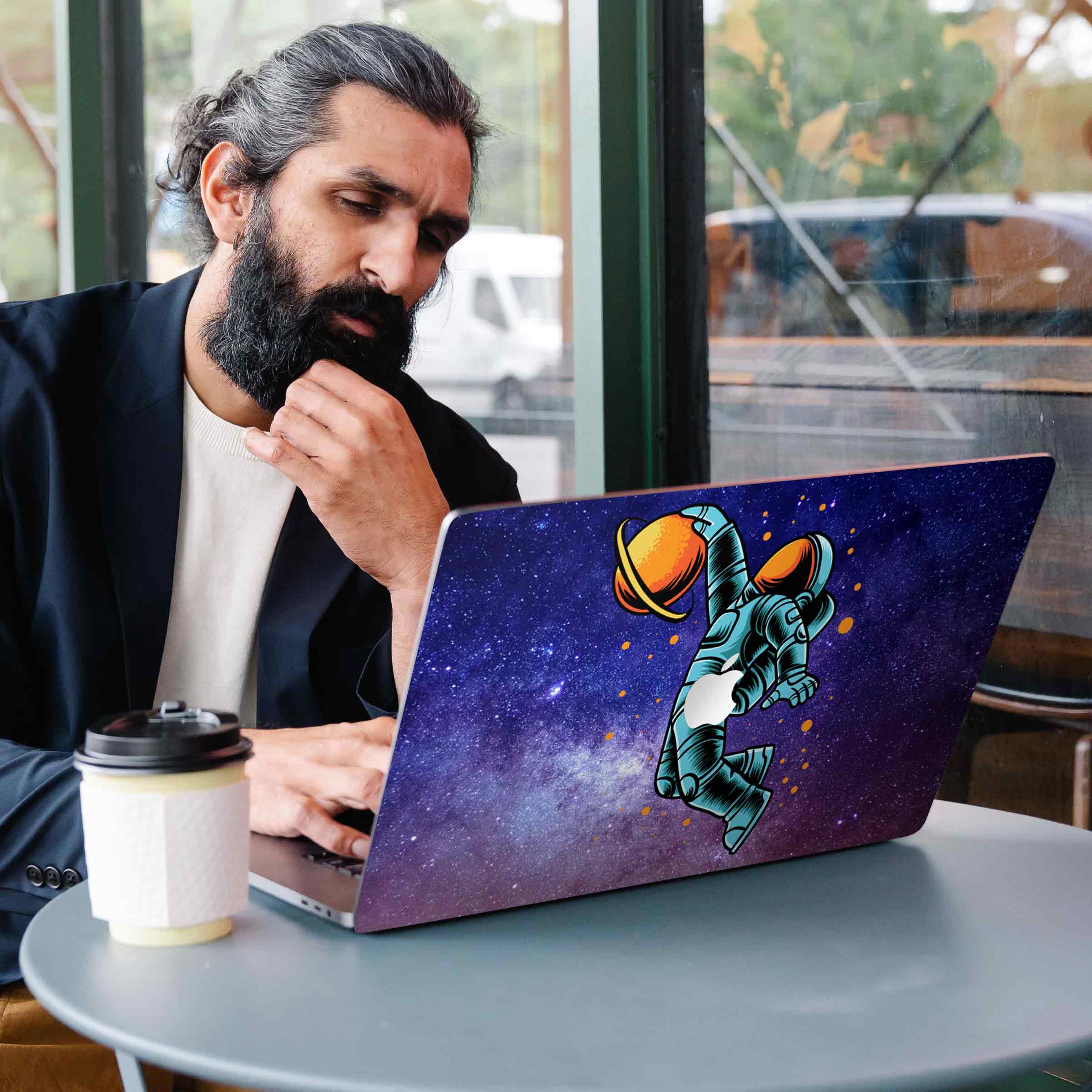 MacBook Saturn and The Astronaut Laptop Skin - Image 3