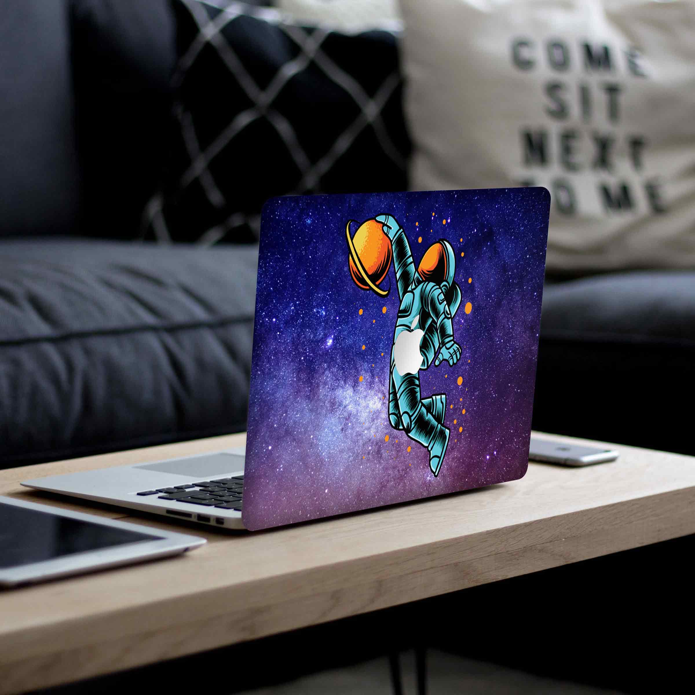 MacBook Saturn and The Astronaut Laptop Skin - Image 4