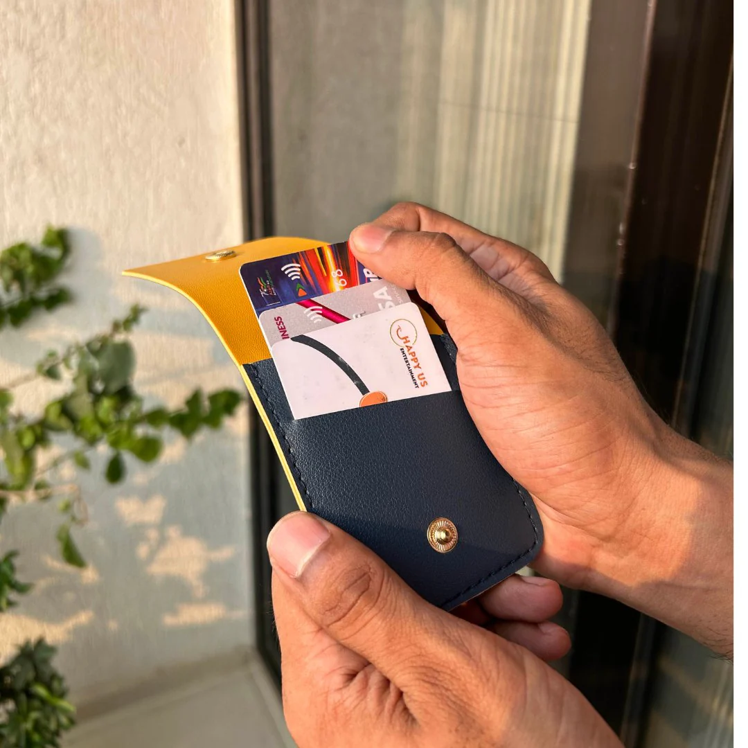 Sleek Snap Card Holder - Exclusive Edition - Image 5