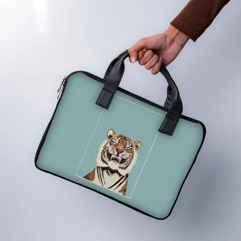 Smile Mr Tiger Laptop Sleeve With Handle